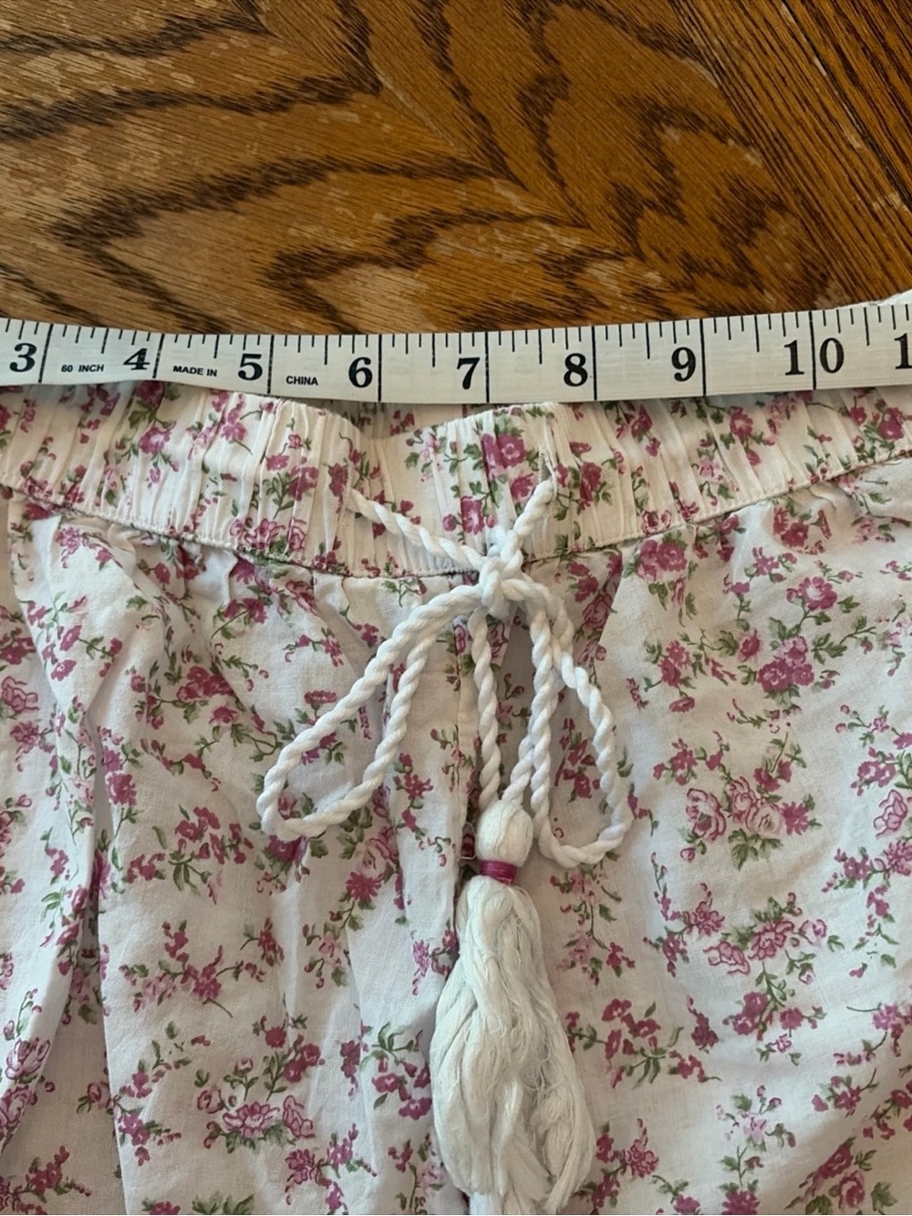 Rachel Ashwell Women's Pajama Shorts
Floral Tassel Drawstring Pockets
Size S - Picture 4 of 5
